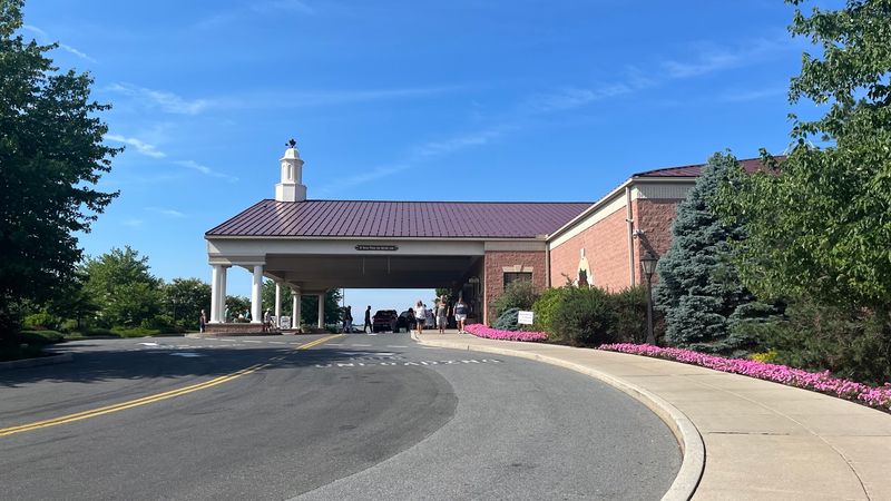 Location in the Heart of Amish Country