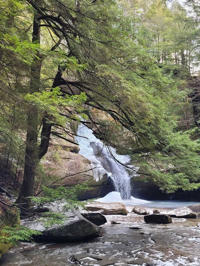 Hidden Waterfalls in Ohio That Are So Scenic You’ll Think You’re Dreaming 6 Cantwell Cliffs - Rockbridge, Ohio