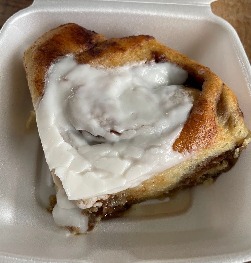 A Tennessee Small-Town Bakery Offering a Delicious Breakfast for Less Than $7 8 Fresh-Baked Cinnamon Rolls