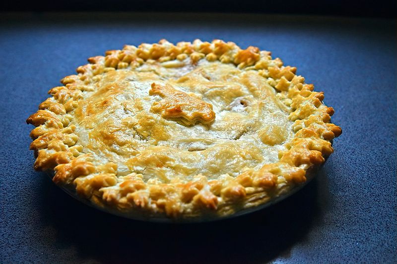 21 Everyday Foods That Taste Even Better Than They Did Years Ago 12 Apple pie