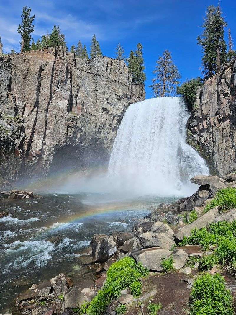 Rainbow Falls - California