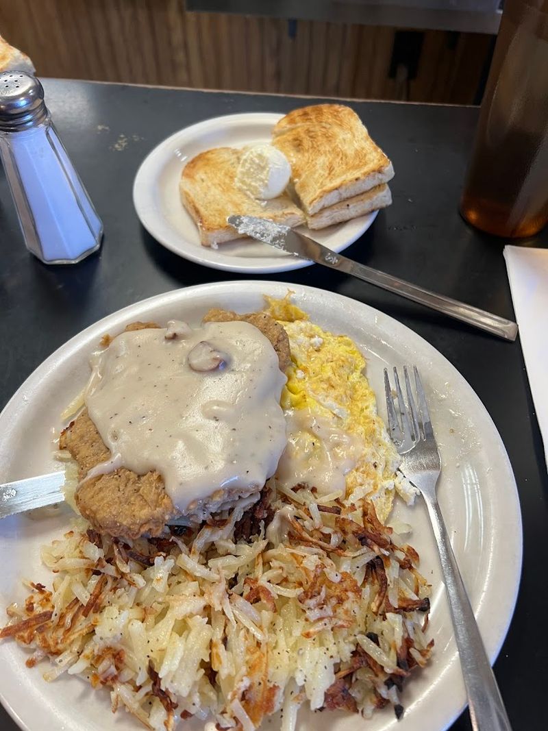 The Best Biscuits And Gravy In Nevada Come From This Tiny Cafe 4 Country Fried Steak Worth Every Bite
