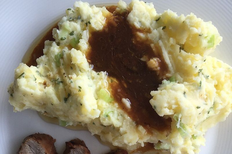 21 Meals People Mock in Public - Then Crave the Second It Gets Cold Outside 10 Mashed potatoes and gravy