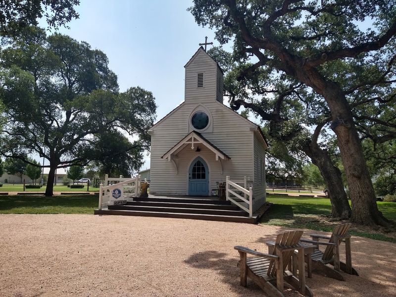 Camping and Staying Near Round Top