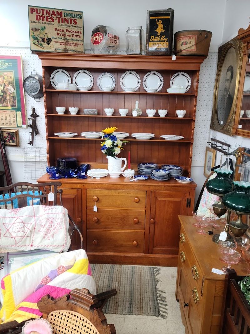 Military Memorabilia and Coins Attract Serious Collectors