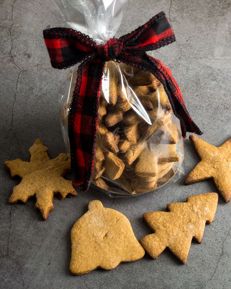 20 Foods People Pretend They’ve Moved On From - But One Bite Says Otherwise 18 Cookies