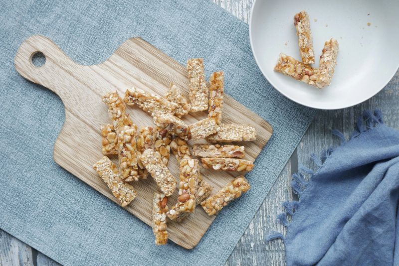 23 Foods Many People Think Are Healthy - But Should Be Eaten in Moderation 24 Energy bars