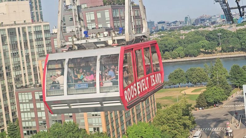 New York Attractions That Deserve Just as Much Attention as Manhattan 21 Roosevelt Island Tramway - New York, New York