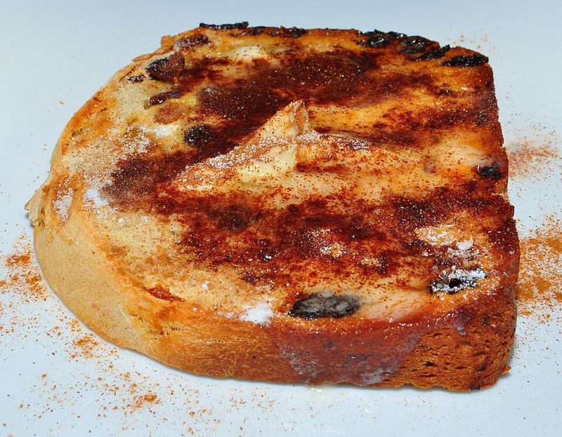 22 Foods That Instantly Bring Back a Specific Smell From Childhood 12 Cinnamon toast