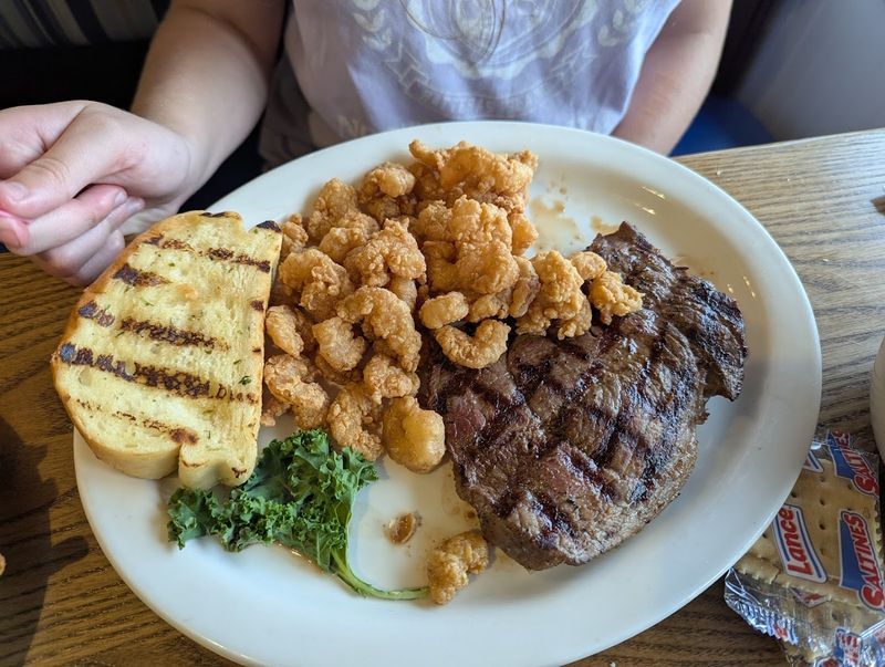 More than seafood for mixed groups