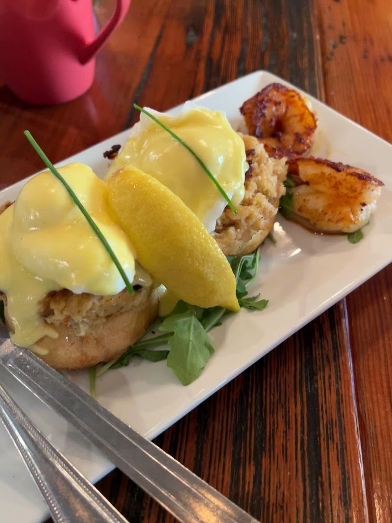 Crab Cake Benedict: A Brunch Showstopper