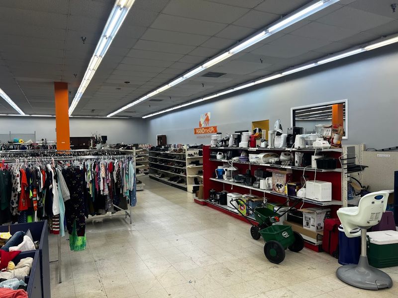 Daily Specials and BOGO Deals That Keep Regulars Coming Back