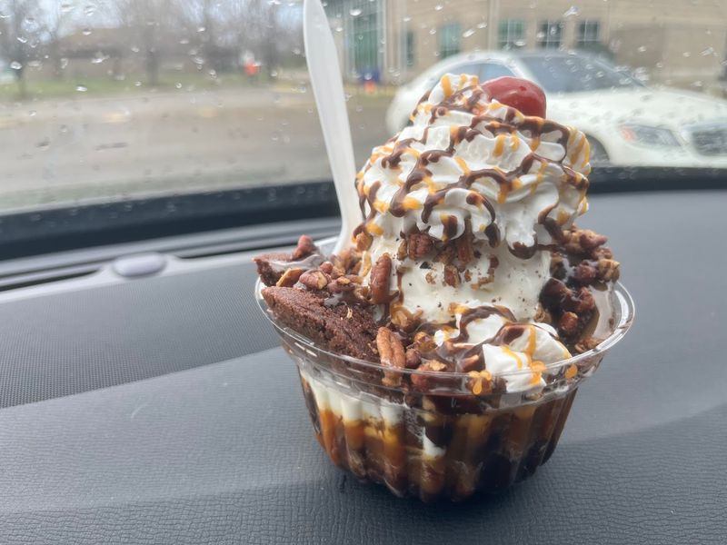 This Michigan Ice Cream Shop With A Horror Theme And Mini Golf Is Truly Unique 9 The Dirt Cup Sundae That Goes Big or Goes Home