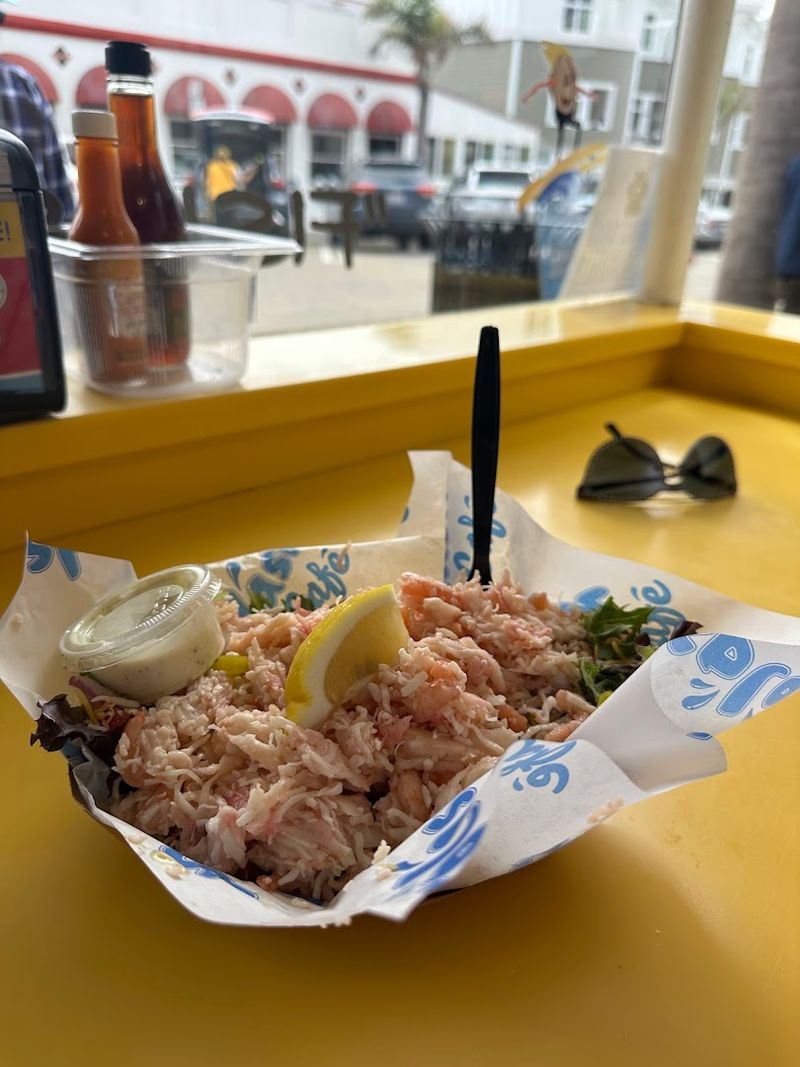 This simple California restaurant serves amazing clam chowder 8 Grilled Salmon Salad Worth Ordering
