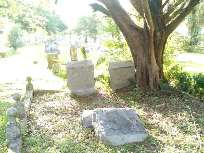 Soldier Graves from Multiple American Wars