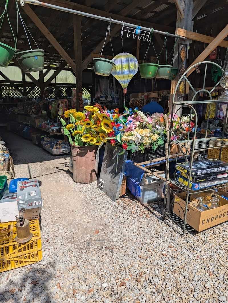 This Massive Flea Market In Tennessee Is Almost Too Good To Be True 6 Fresh Produce Straight From Local Vendors