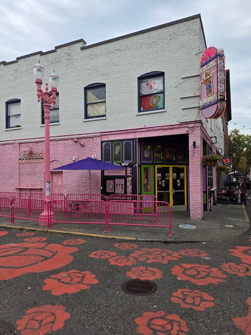 Cult-favorite restaurants in all 50 states across America 38 Voodoo Doughnut - Portland, Oregon