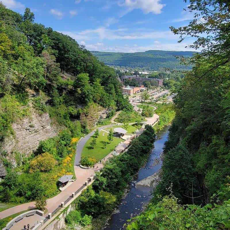 The Rim Trails: A Quieter View From Above