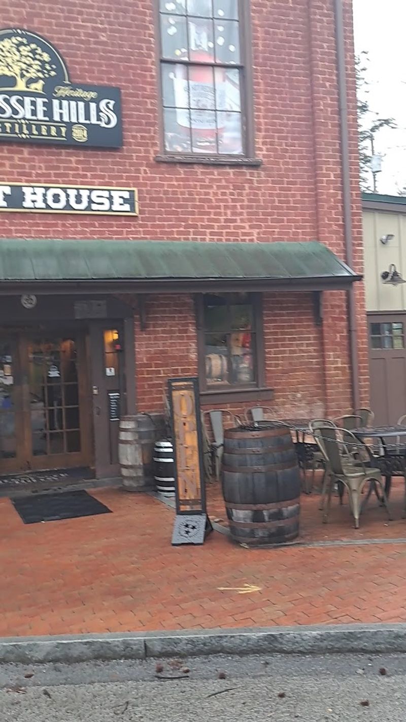 Cozy Restaurants Serving Comfort Food Done Right