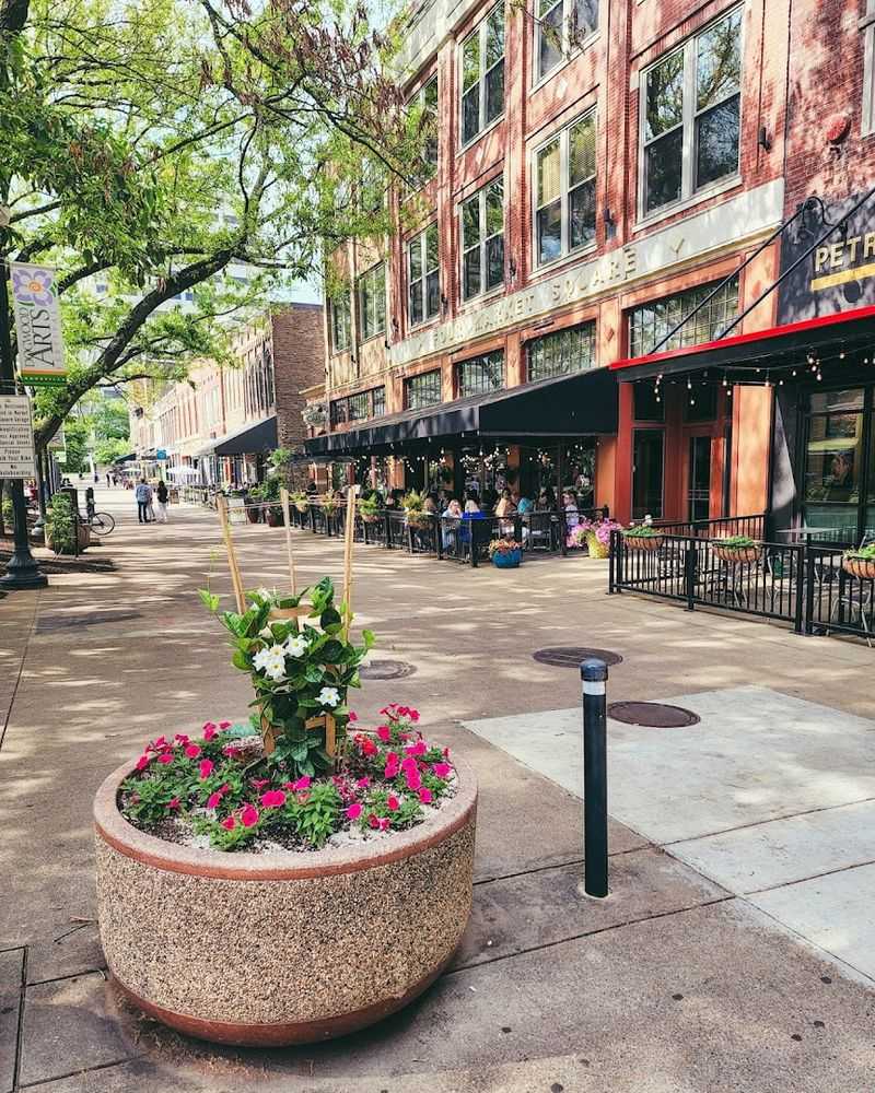 17 Tennessee cities and towns every first-time visitor should see at least once 5 Knoxville - Tennessee