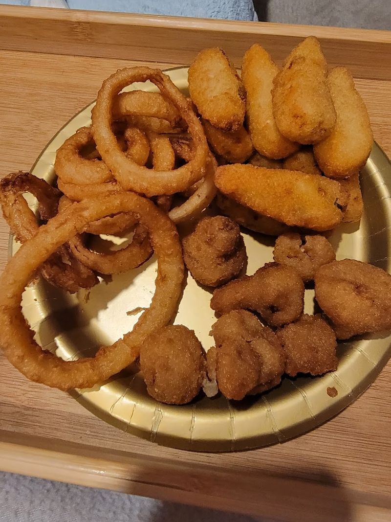 Cheese Balls and Cheese Teasers Worth Trying