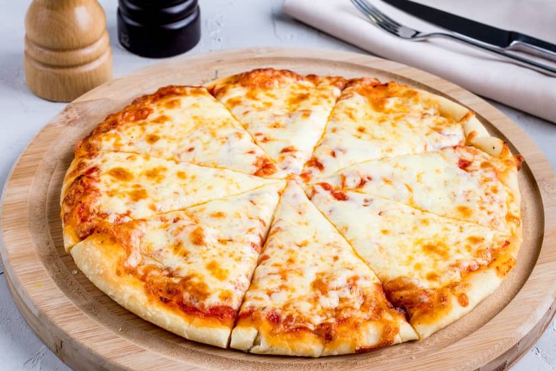Cheese pizza