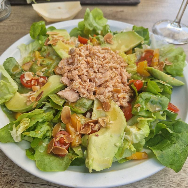 21 Foods That Still Feel Like a Real Meal - Even When They’re Simple 16 Tuna salad