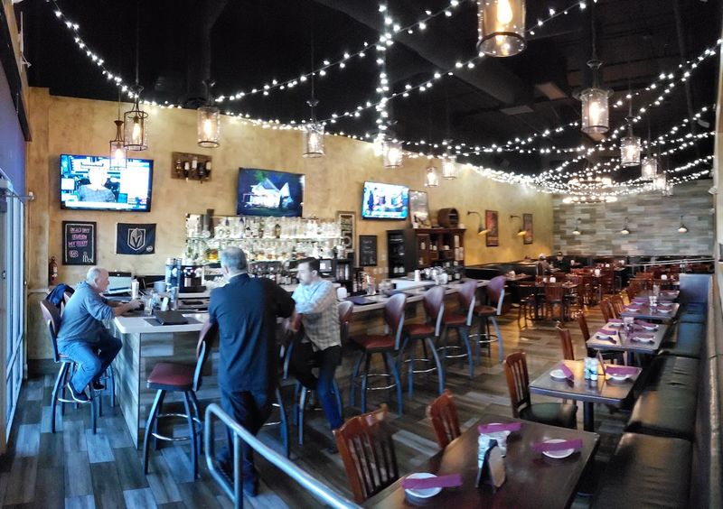 The Full Bar — More Than Just an Italian Dinner Spot