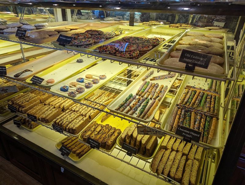 Biscotti That Keeps Visitors Coming Back