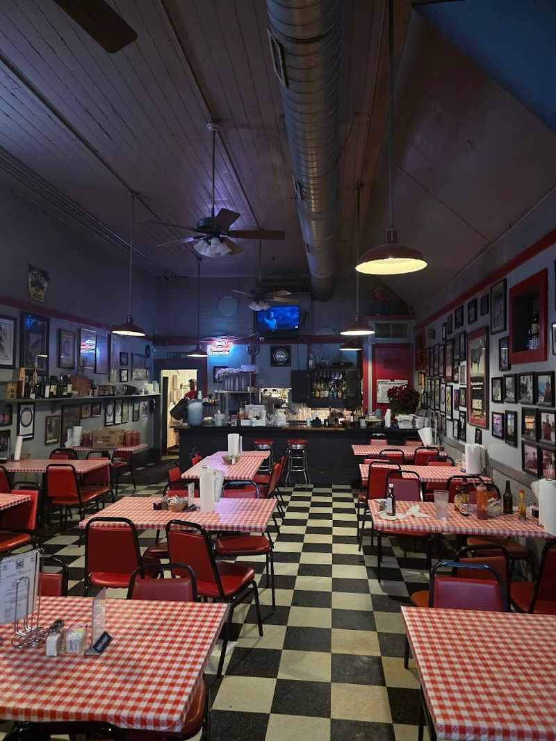 Doe's Eat Place - Little Rock, Arkansas