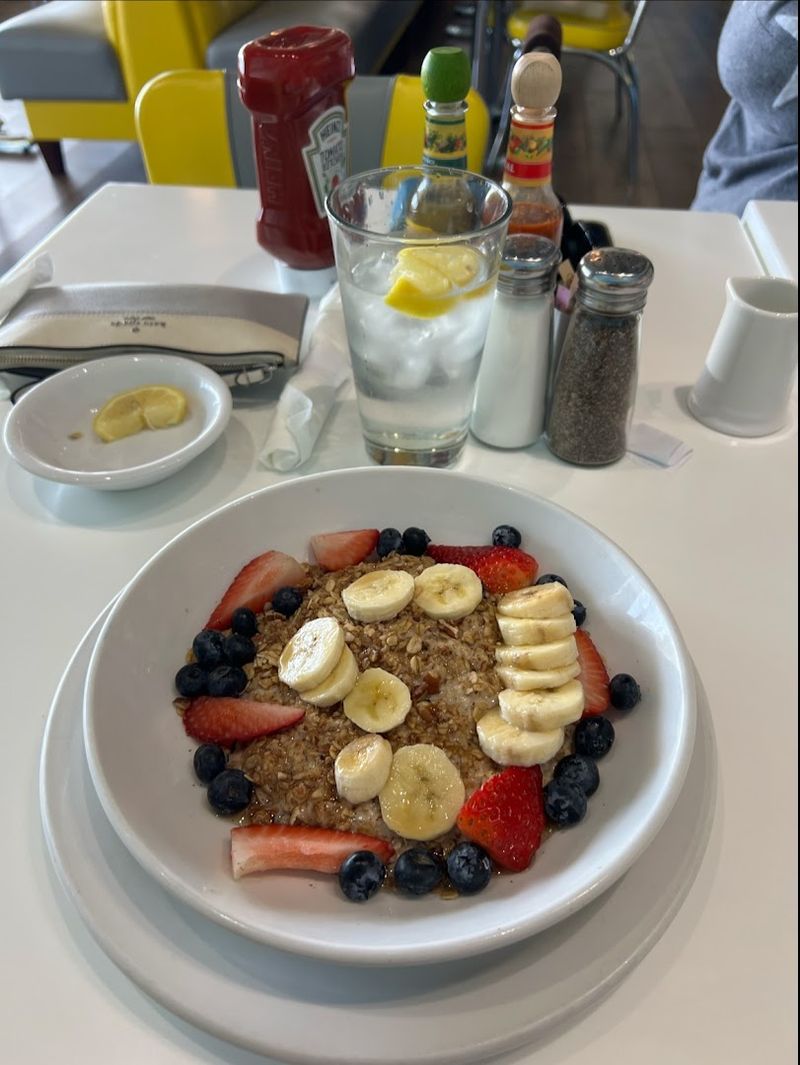 Overnight Oats That Go Above and Beyond