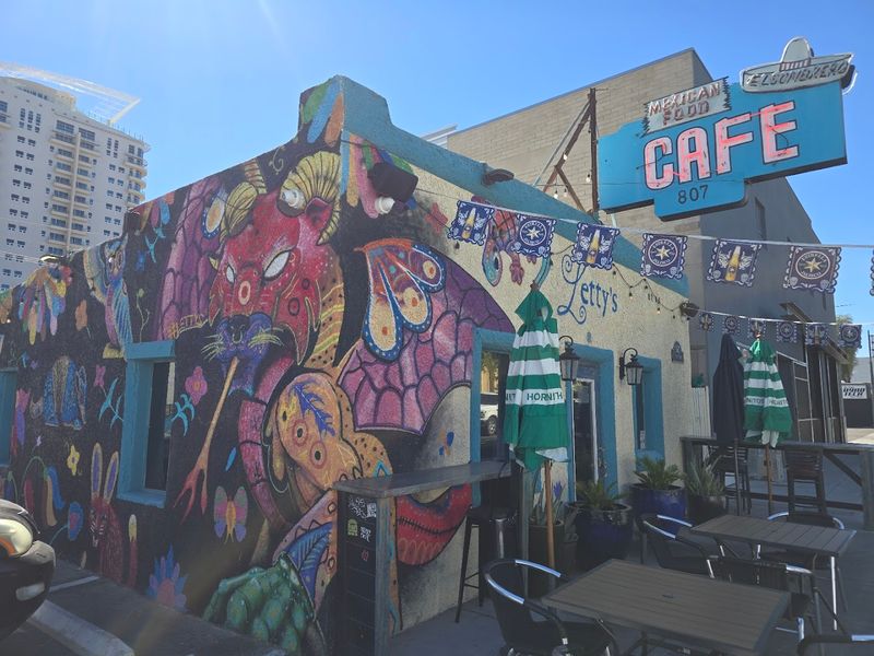 The Arts District Atmosphere and Colorful Vibe