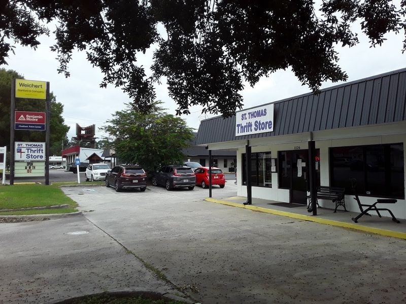 St Thomas Thrift Store - Savannah, Georgia