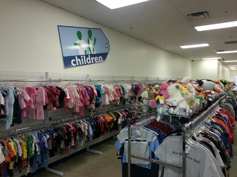 Kids' Clothing Deals That Parents Love