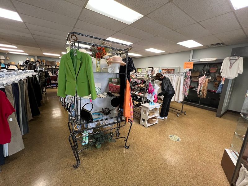 Clothing Finds That Look Brand New