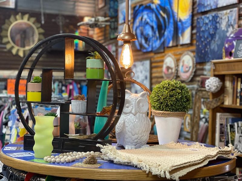 Home Decor That Sparks Full Room Makeover Ideas