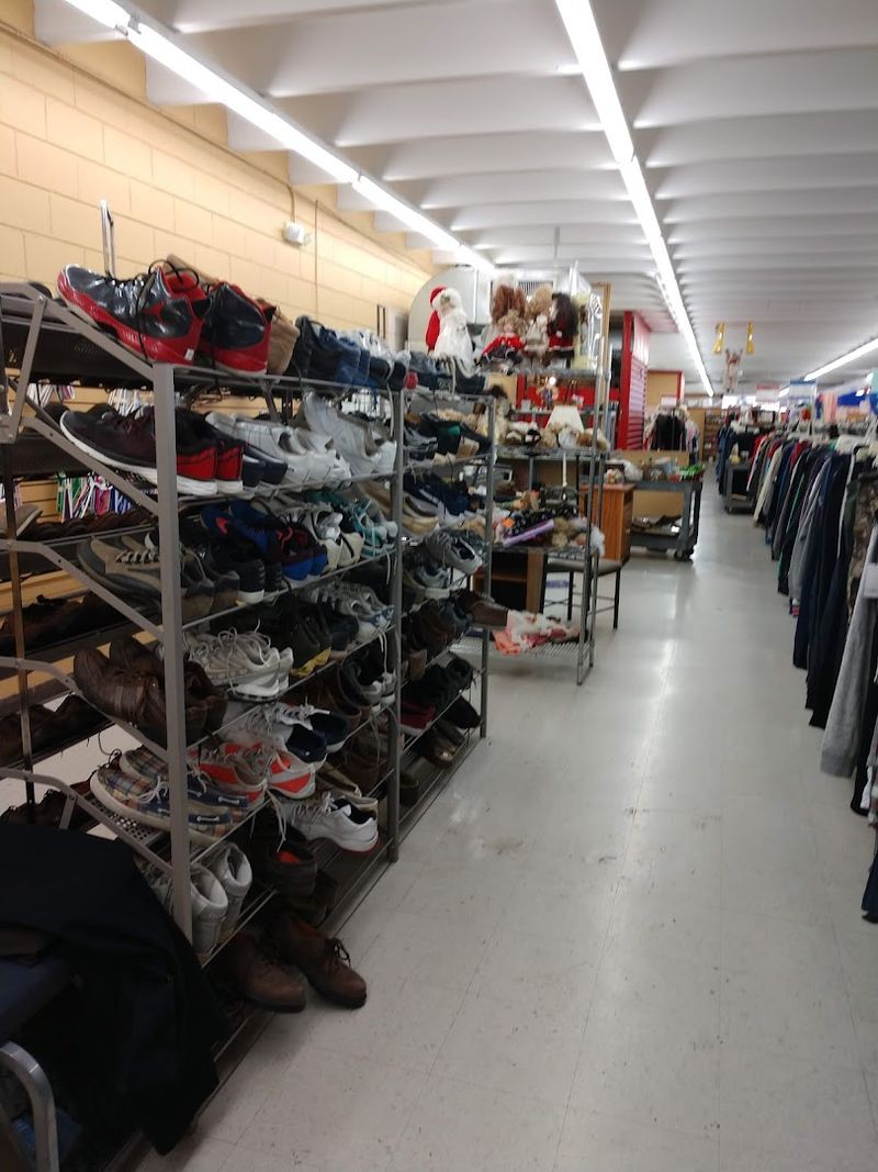 Shoes, Purses, and Accessories Galore