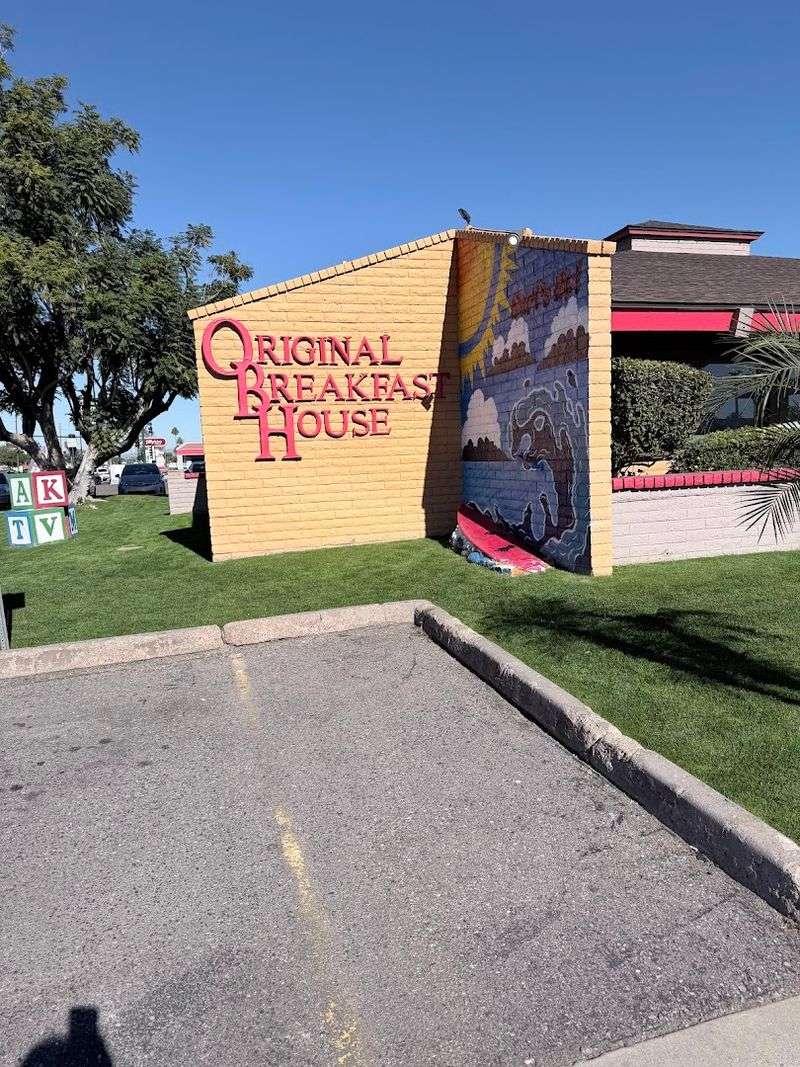 Cash Only Policy and the No-Fee ATM That Saves the Day