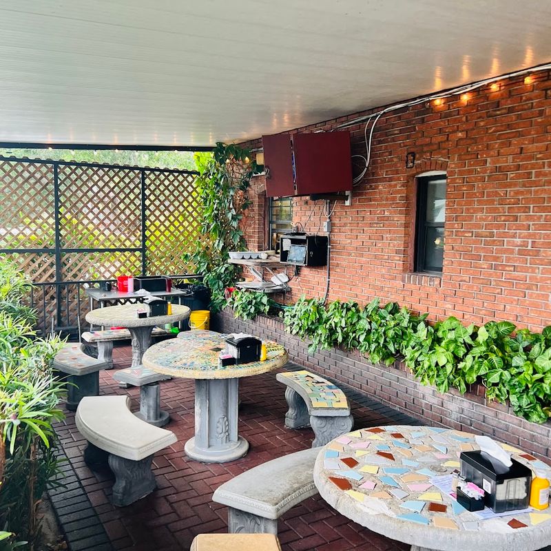 Indoor and Outdoor Seating for Every Kind of Visit