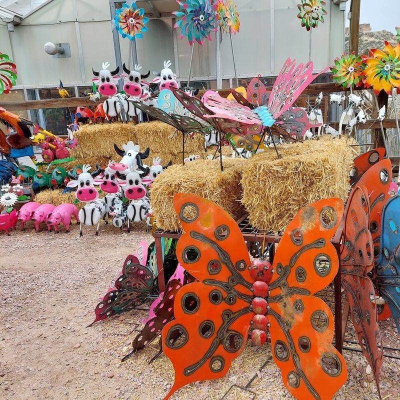 Home Decor and Garden Metalwork That Makes Any Space Shine