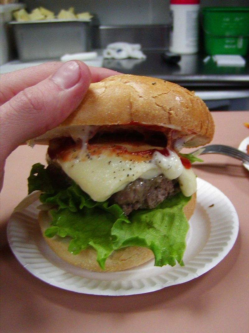 Connecticut - Steamed cheeseburger