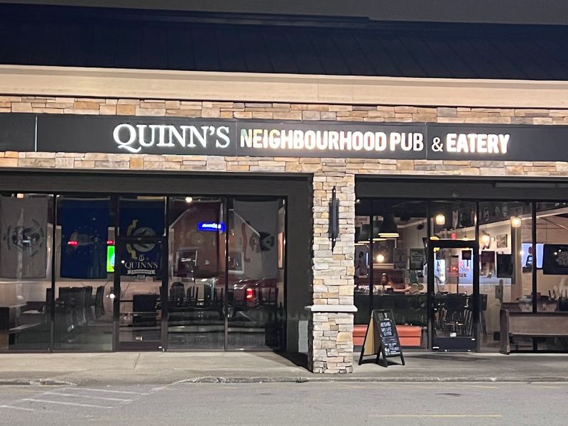 Quinn's Neighbourhood Pub and Eatery - Franklin, Tennessee