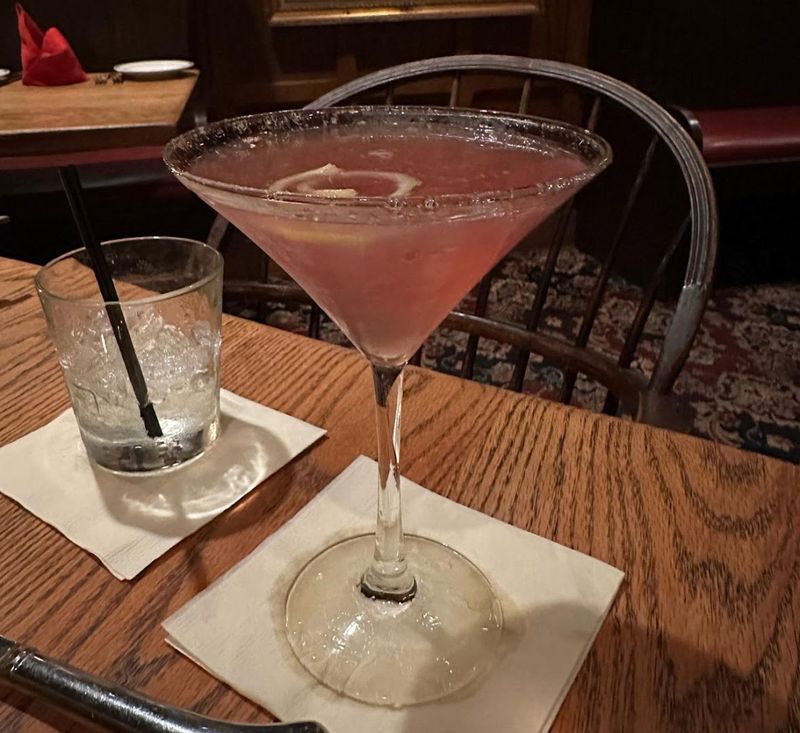 Happy Hour at the Bar With Old-School Steakhouse Charm