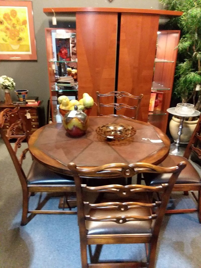 A Mix of Contemporary and Traditional Styles for Every Taste