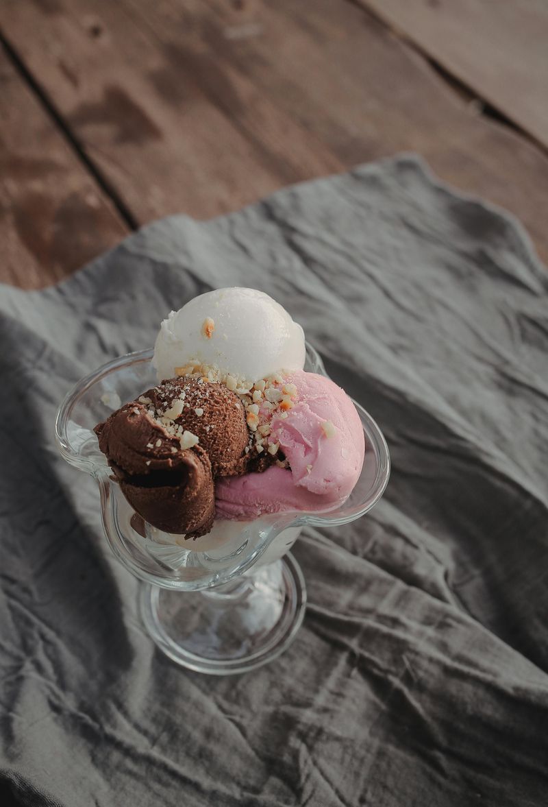 22 Foods That Can Add Extra Calories Without Looking Like Much 10 Ice cream