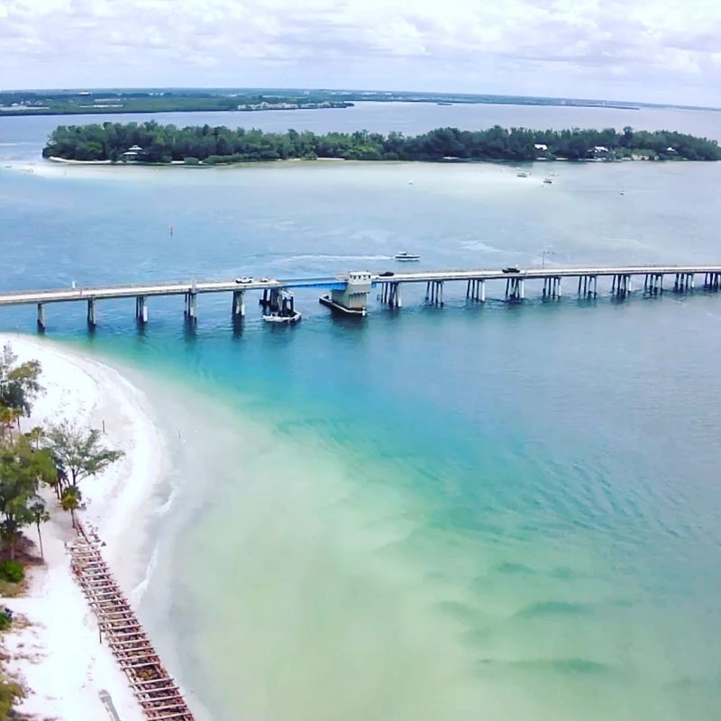 Kayaking and Paddleboarding in Sarasota Bay