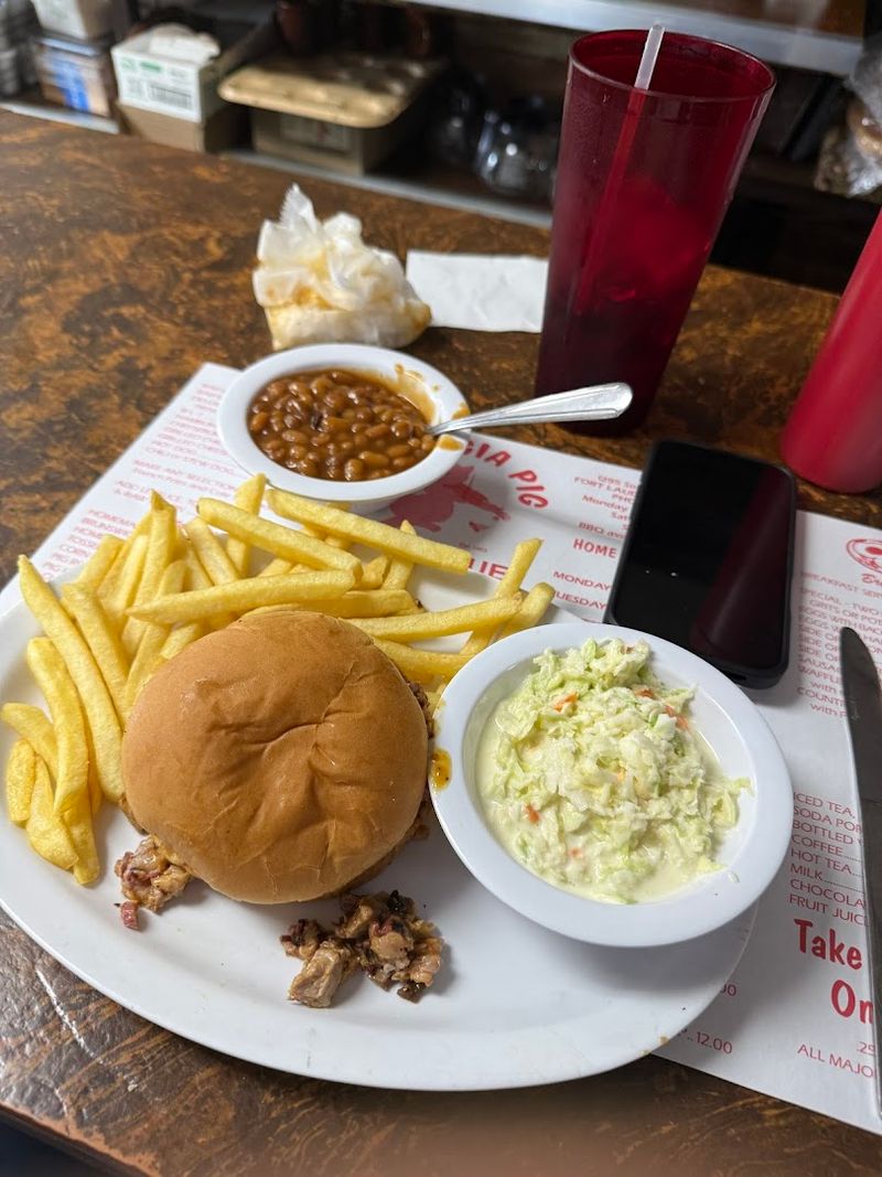 A Breakfast Menu That Opens at 7 AM