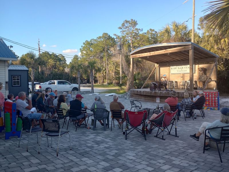 Live Music That Turns Dinner Into a Full Experience