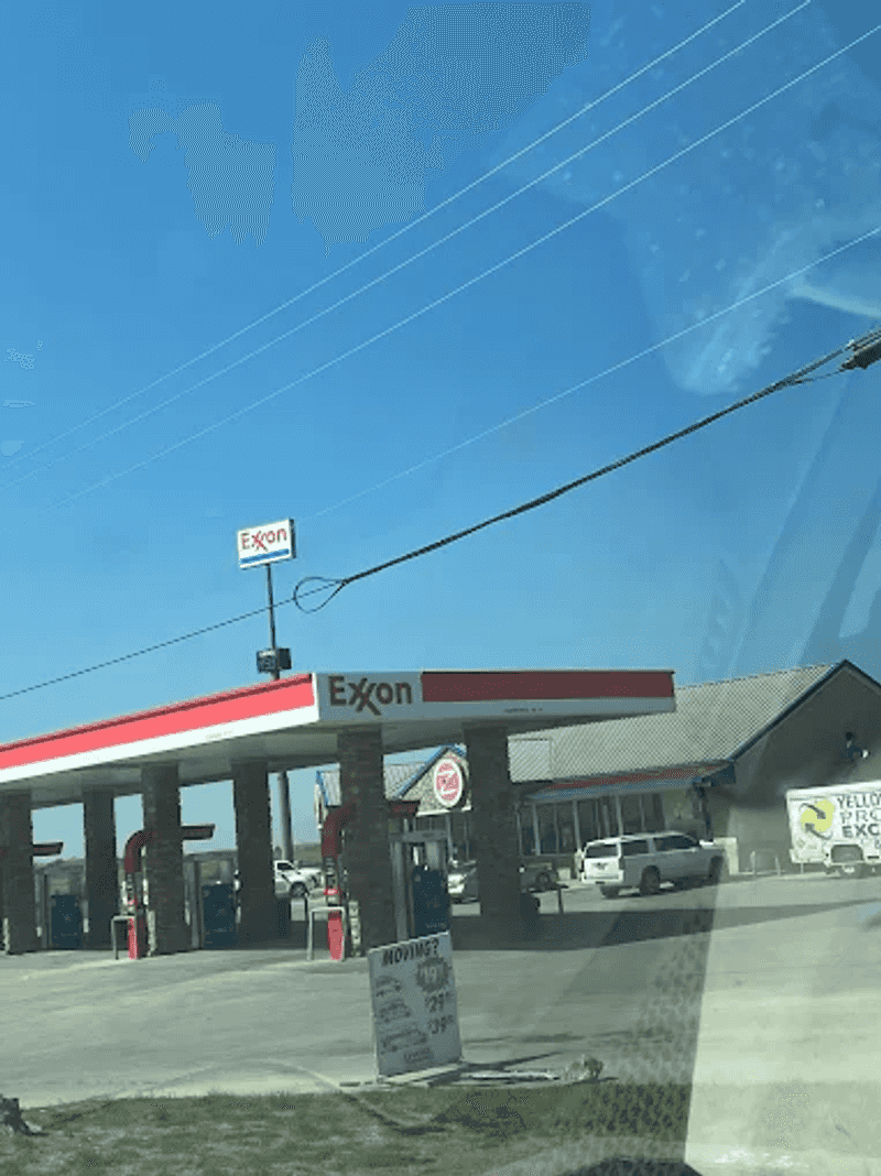 This no-frills Texas spot serves massive cheeseburgers worth traveling for 7 A Hidden Gem Tucked Inside a Gas Station