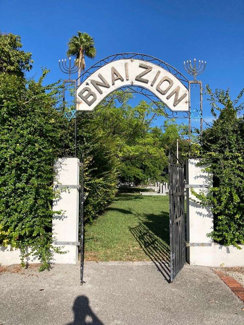 Cross-Cultural Sections That Reflect Key West's Diversity